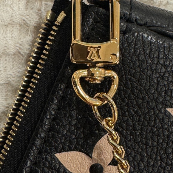 Mini pochette bag - Picture 7 of 8